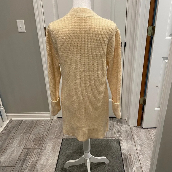 Athleta Shasta V-Neck Sweater cream yellow 16270 - Picture 8 of 14